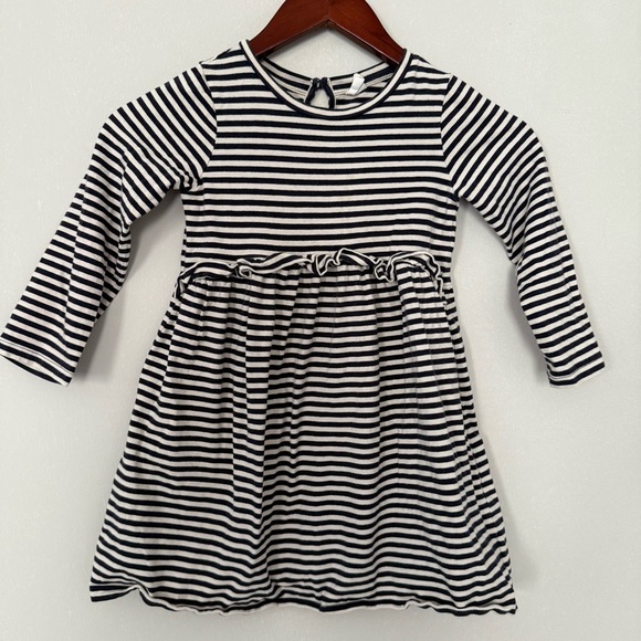 GAP Cream and Blue polkadot Toddler Dress 2 piece Bundle size 5 - Picture 4 of 9